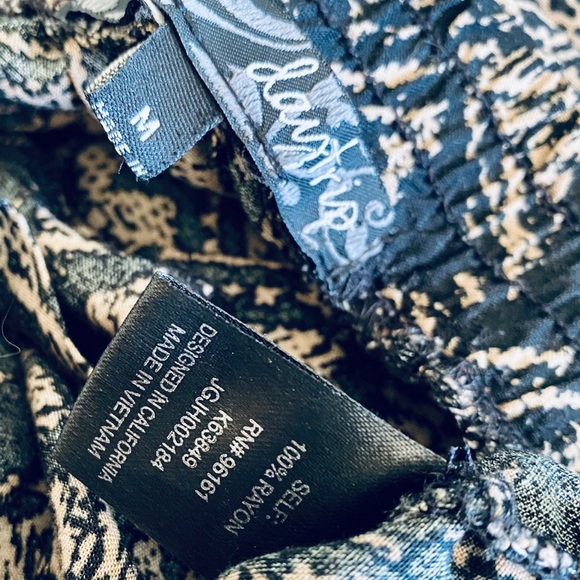 Daytrip Black and Tan Print Jogger Pant - Picture 8 of 8